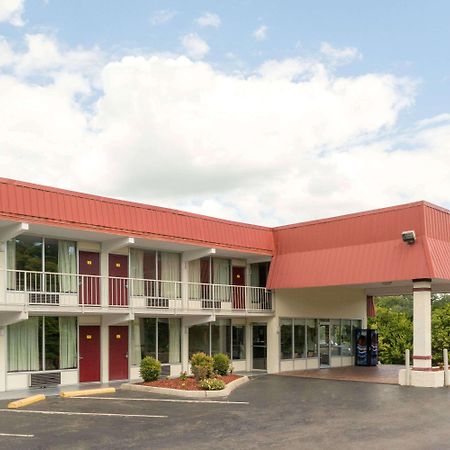 Super 8 By Wyndham Kingsport /I-81 Motel Exterior photo