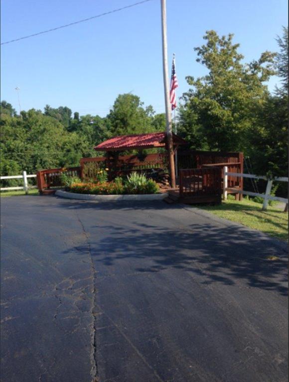 Super 8 By Wyndham Kingsport /I-81 Motel Exterior photo